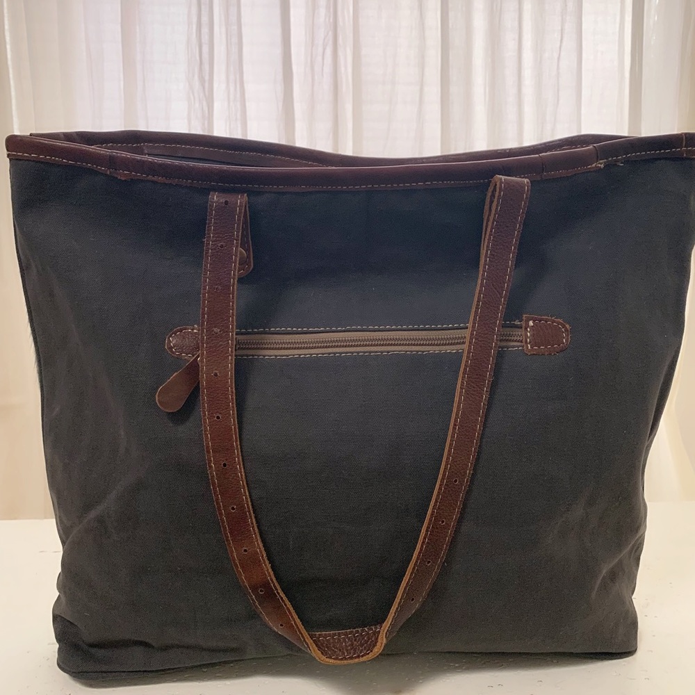 NWT ZAG  UPCYCLED TOTE HANDBAG - Picture 3 of 5